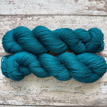 Load image into Gallery viewer, Peacock Teal, aran superwash merino yarn