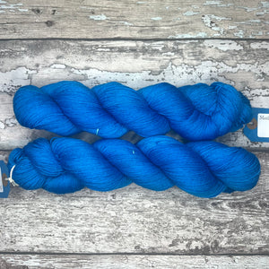 Cyan Sea, merino nylon sock yarn in turquoise blue