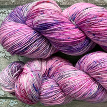 Load image into Gallery viewer, Berry Sorbet, merino nylon sock yarn