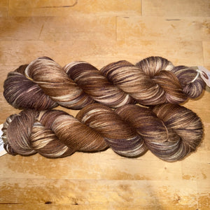 Brown Tabby Cat DK, merino nylon yarn