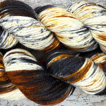 Load image into Gallery viewer, Calico Cat Aran, soft 100% merino yarn