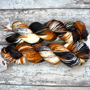 Calico Cat DK, merino nylon yarn