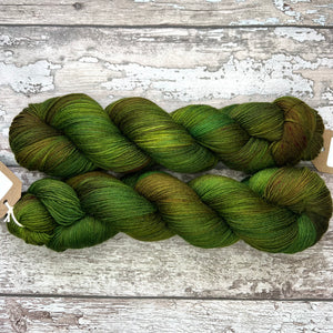 Mossy Frog, merino nylon sock yarn