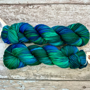 Peacock DK, merino nylon yarn