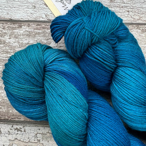 Geode, merino nylon sock yarn