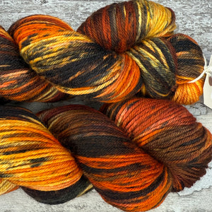 Bengal Cat DK, merino nylon yarn