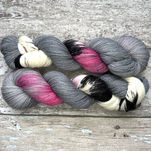 Load image into Gallery viewer, Wood Pigeon, British Birds Bluefaced Leicester
