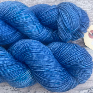 Blue Sky, merino nylon sock yarn