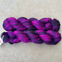 Load image into Gallery viewer, Black Tulip DK, merino nylon sock yarn