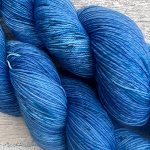 Blue Sky, merino nylon sock yarn